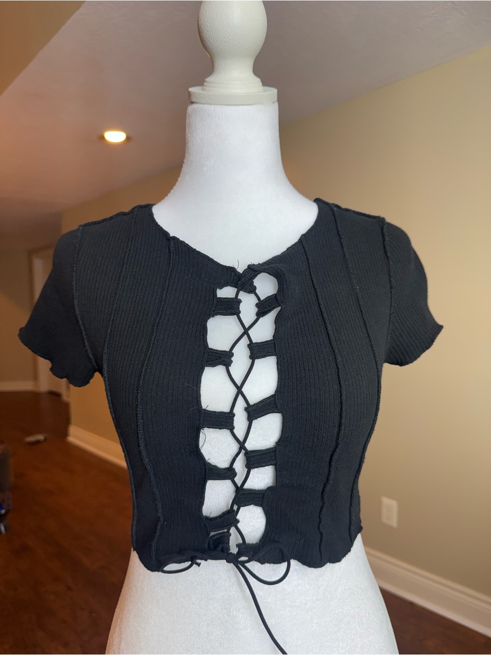 Papaya Black Ribbed Lace-Up Crop Top